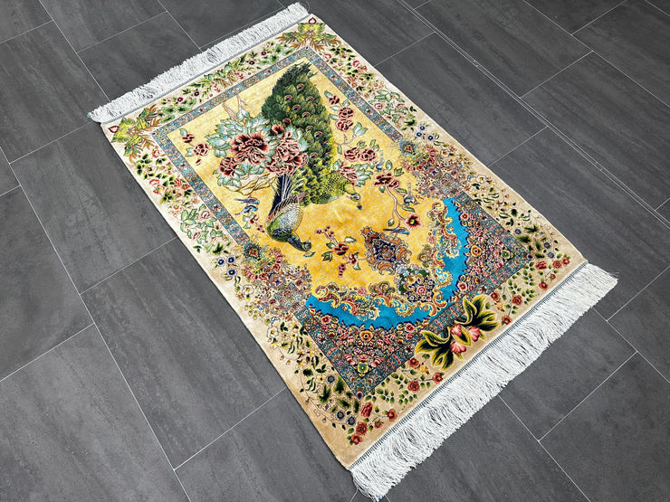 Ft: 3.3 x 4.9 Yellow Silk Rug Animal Patterned Rug